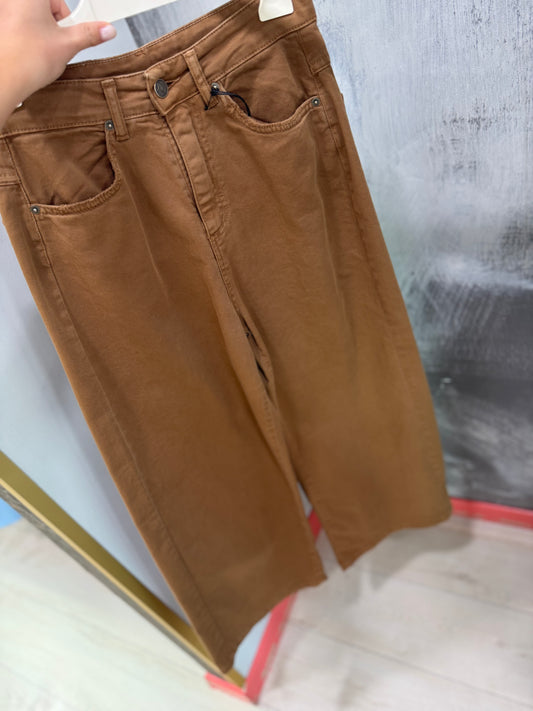 PANTALONE MARRONE TENSIONE IN