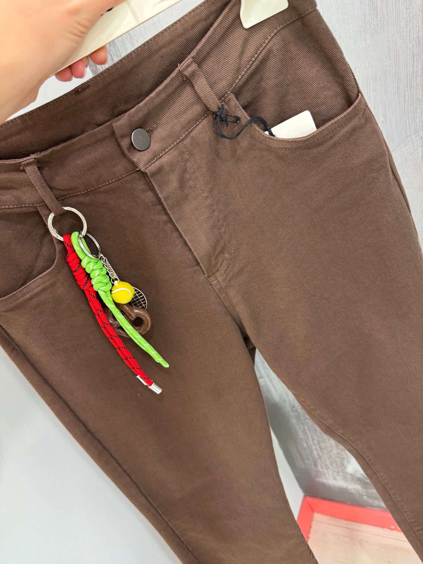 JEANS MARRONE ZAMPETTA TENSIONE IN