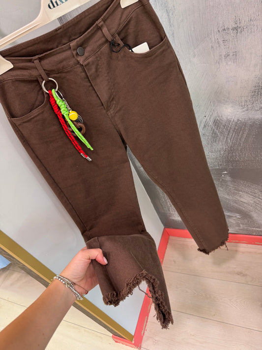 JEANS MARRONE ZAMPETTA TENSIONE IN