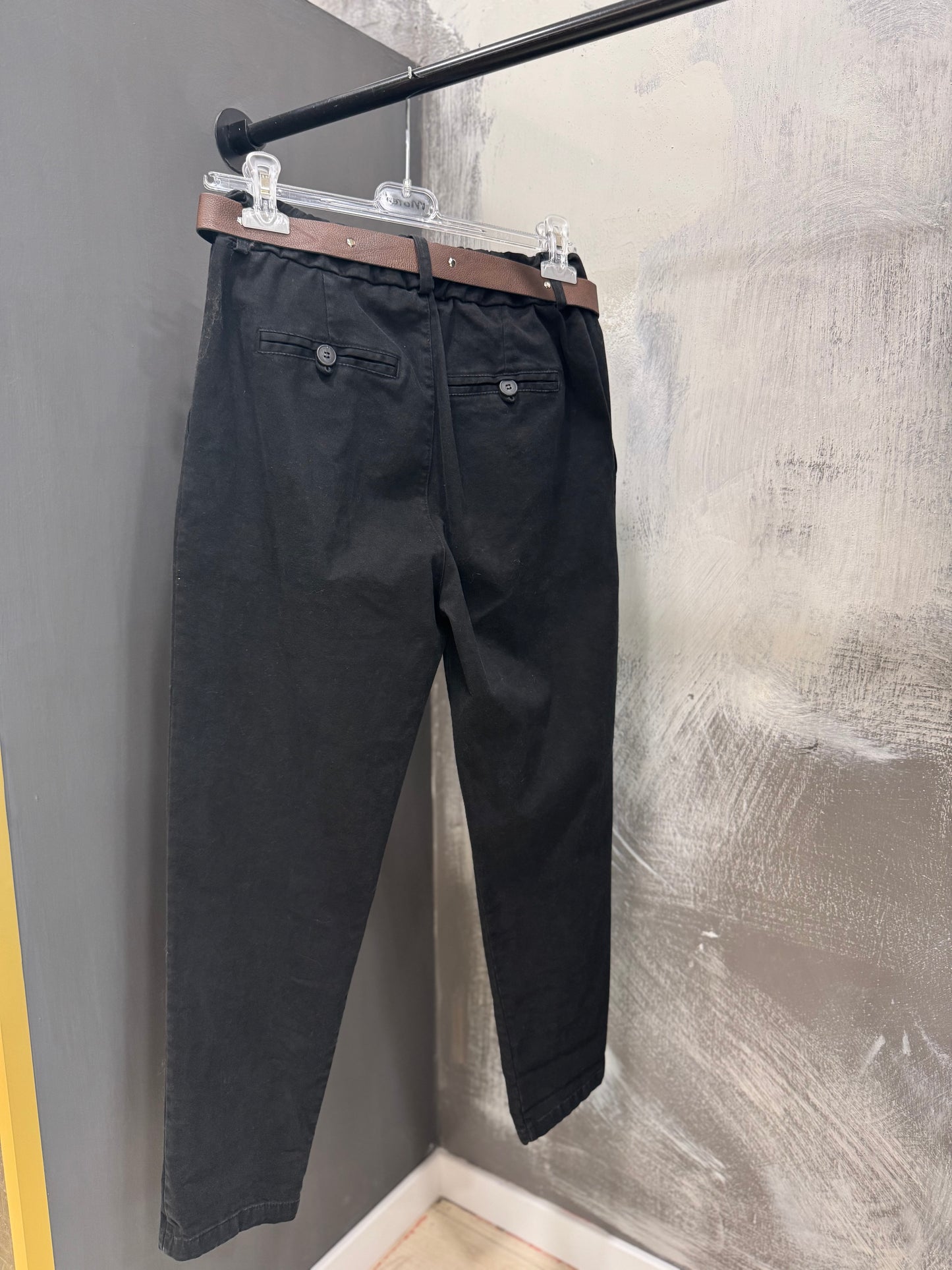 PANTALONE NERO CON ELASTICO MOTEL