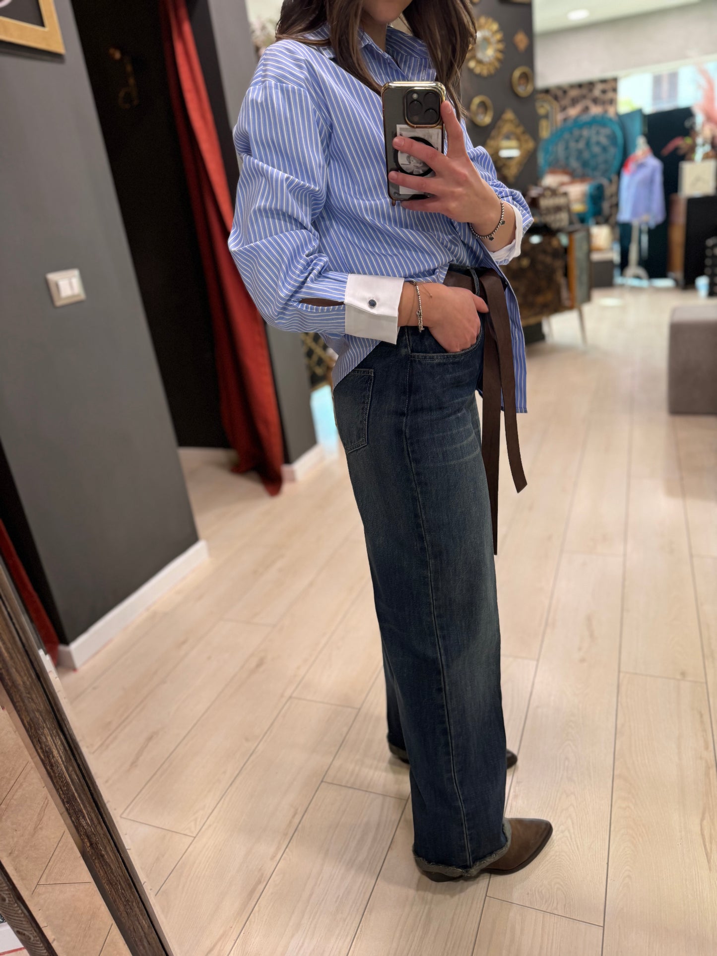JEANS LAVAGGIO SCURO TENSIONEIN