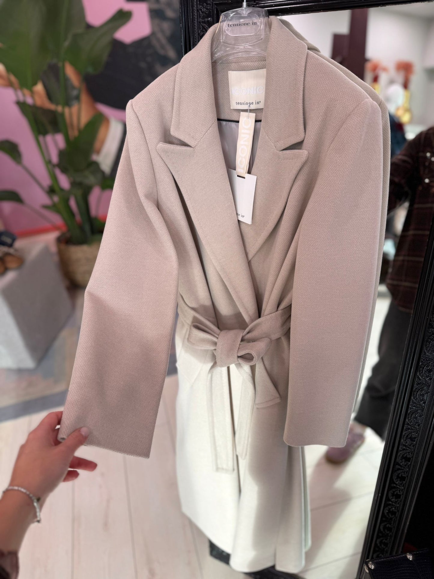 CAPPOTTO LUNGO TENSIONE IN