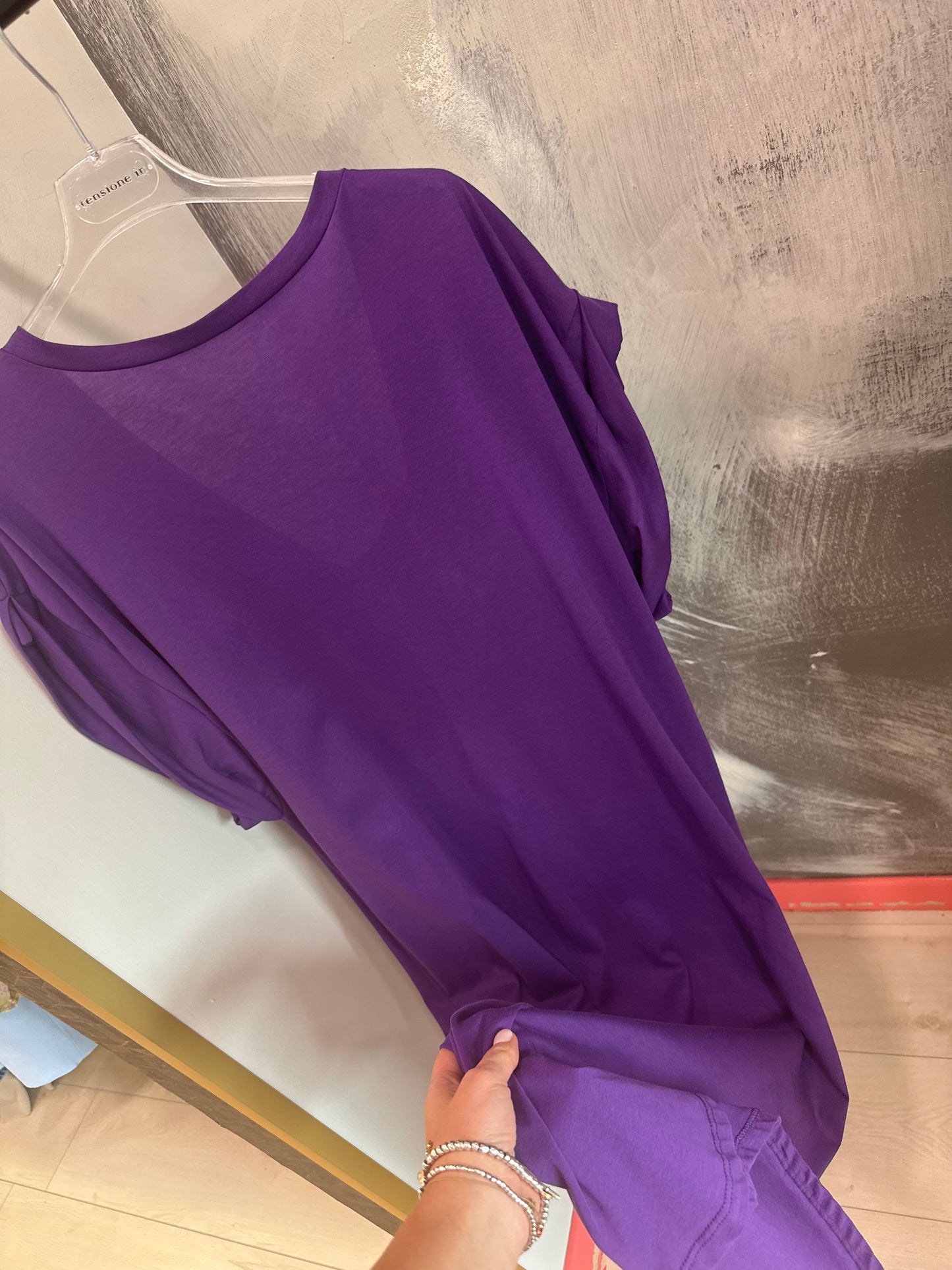 ABITO VIOLA TENSIONEIN