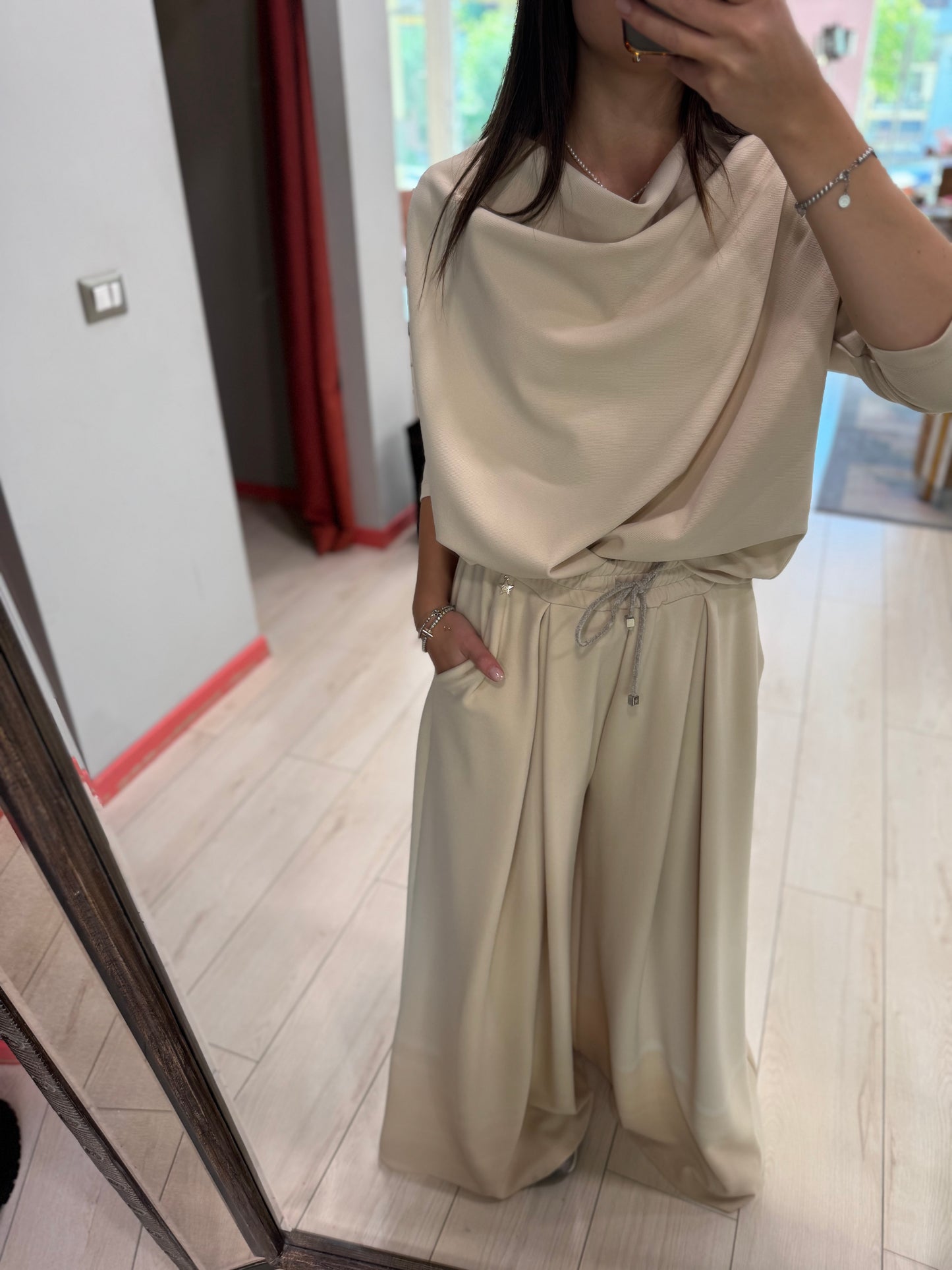 BLUSA CON SCOLLO DRAPPEGGIO SOUVENIR