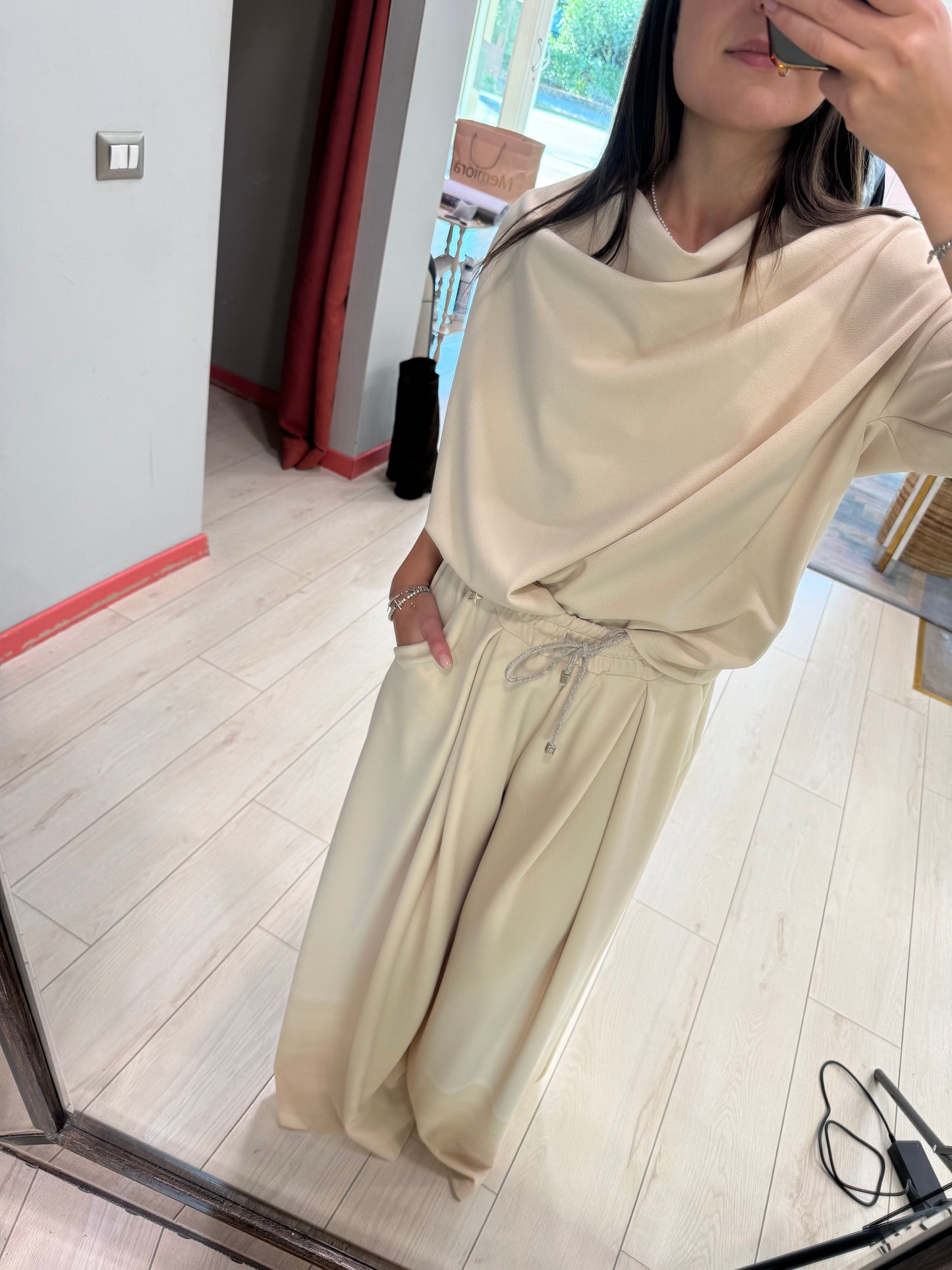 BLUSA CON SCOLLO DRAPPEGGIO SOUVENIR