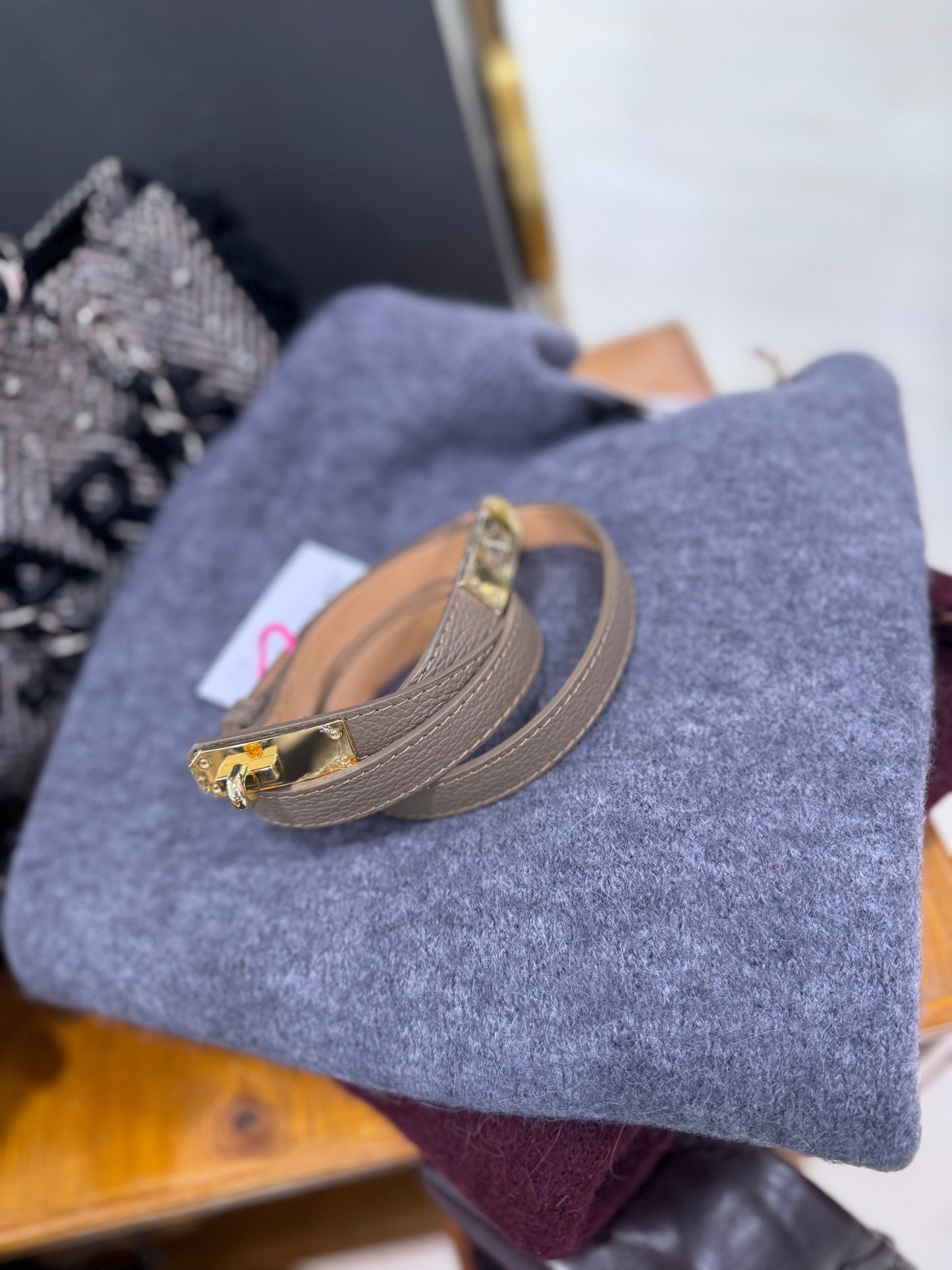 CINTURA IN PELLE DETTAGLIO ORO DONTWAIT