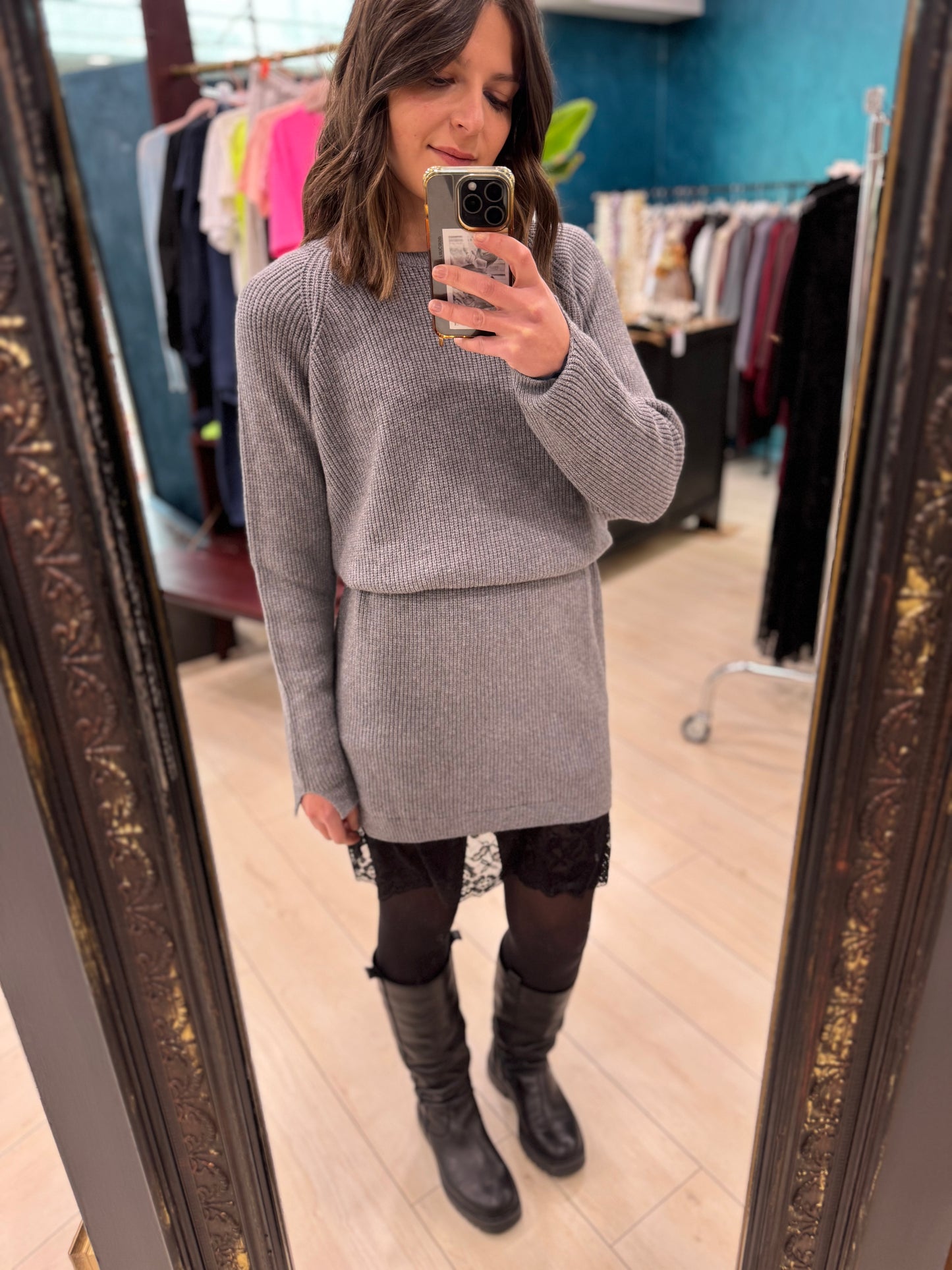 ABITO CON PIZZO SUSYMIX