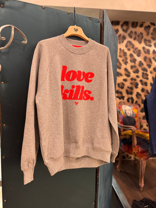 FELPA “LOVE KILLS” ANIYEBY