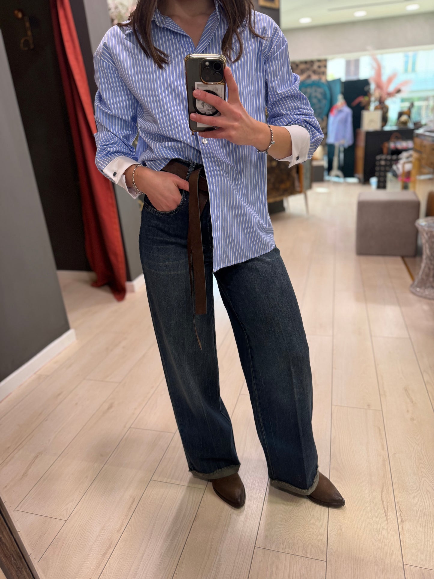 JEANS LAVAGGIO SCURO TENSIONEIN
