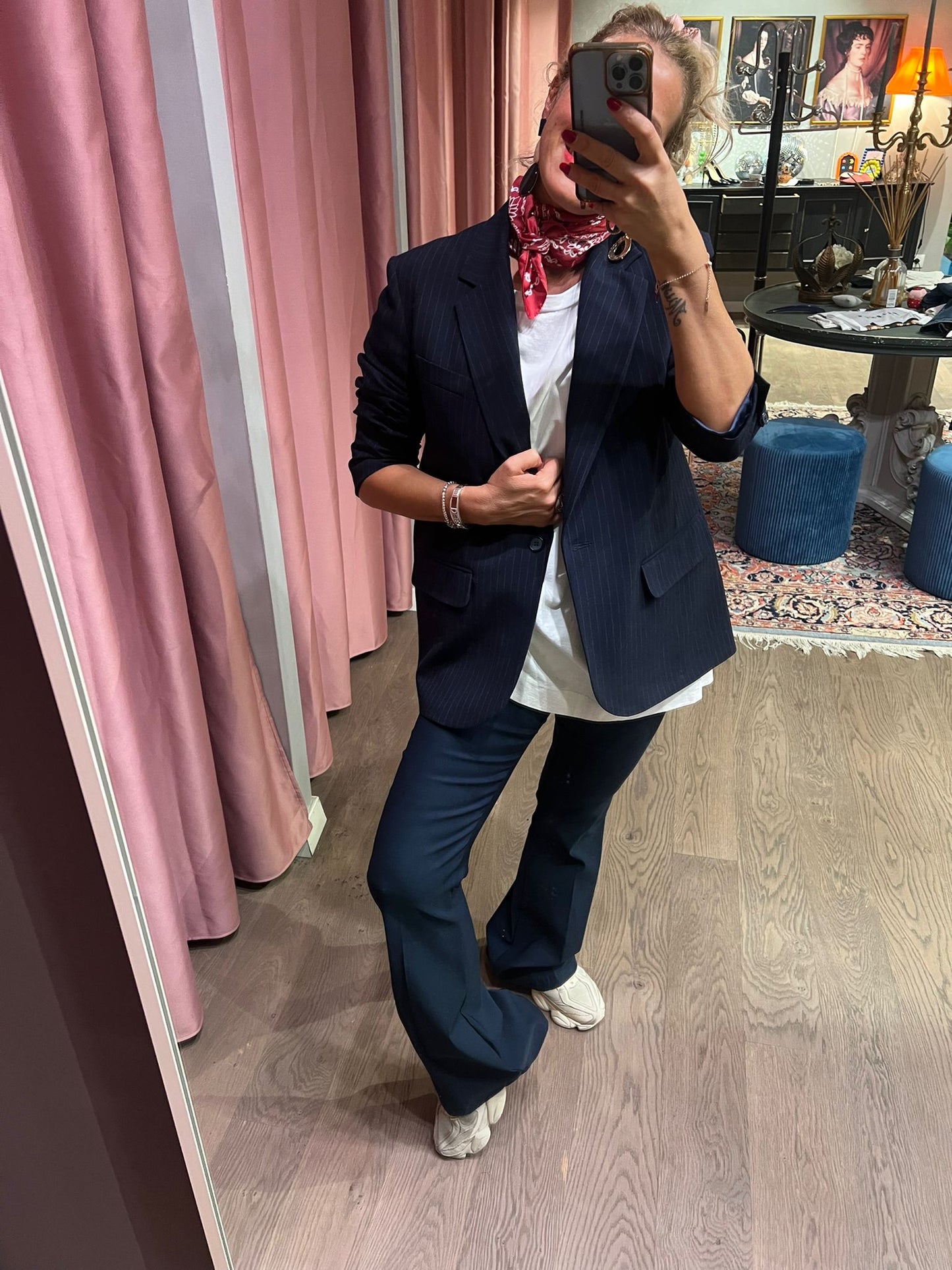PANTALONE MODELLO FLARE TENSIONE IN